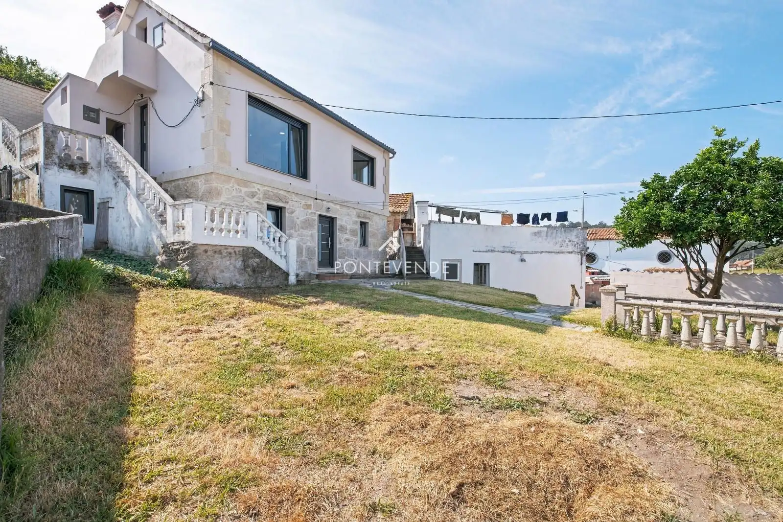 Vista exterior de Casa o xalet en venda en Marín amb Forn