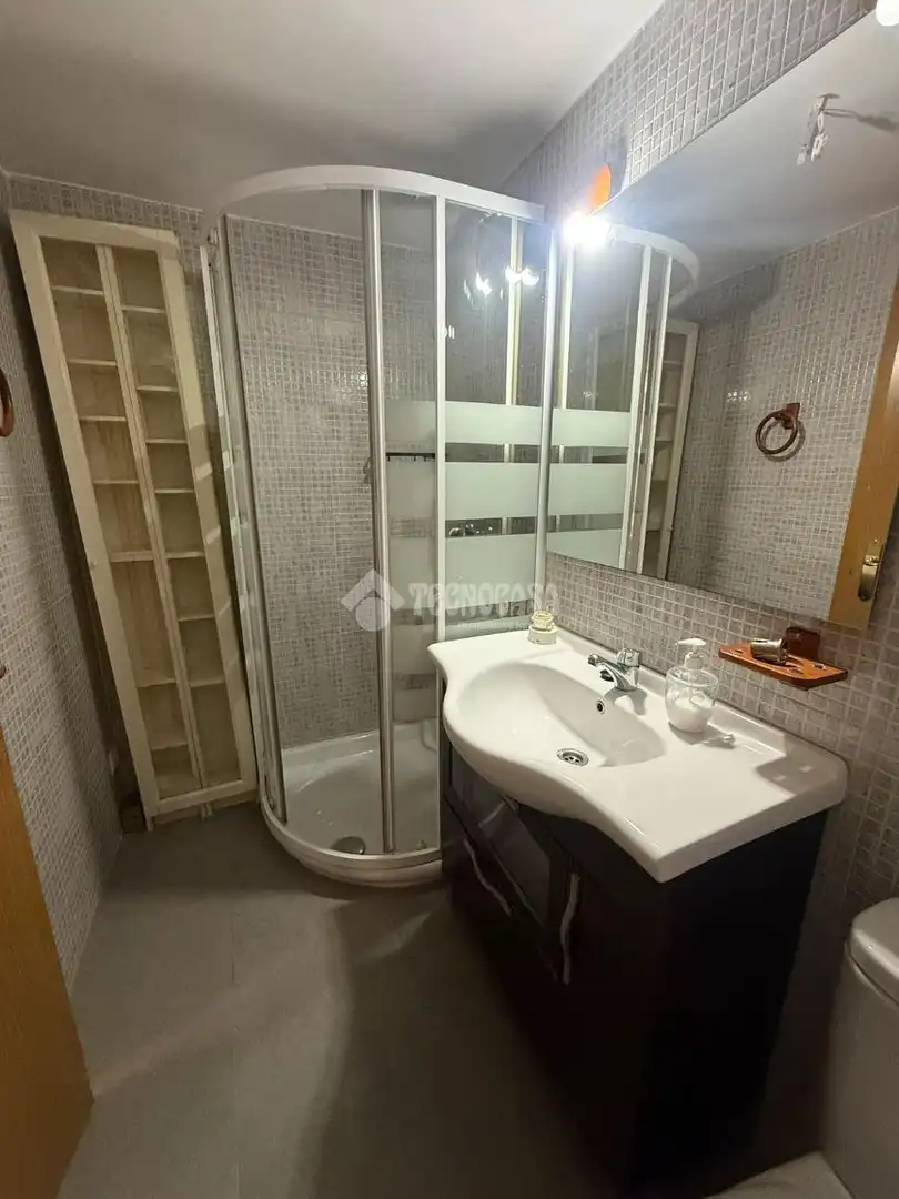 Bathroom of Flat for sale in Carabanchel