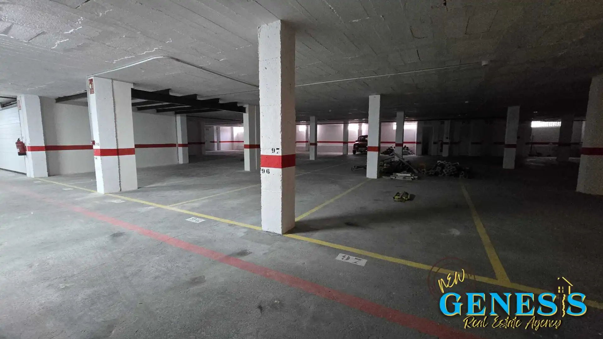 Parkplatz von Garage zum Verkauf in Torrevieja
