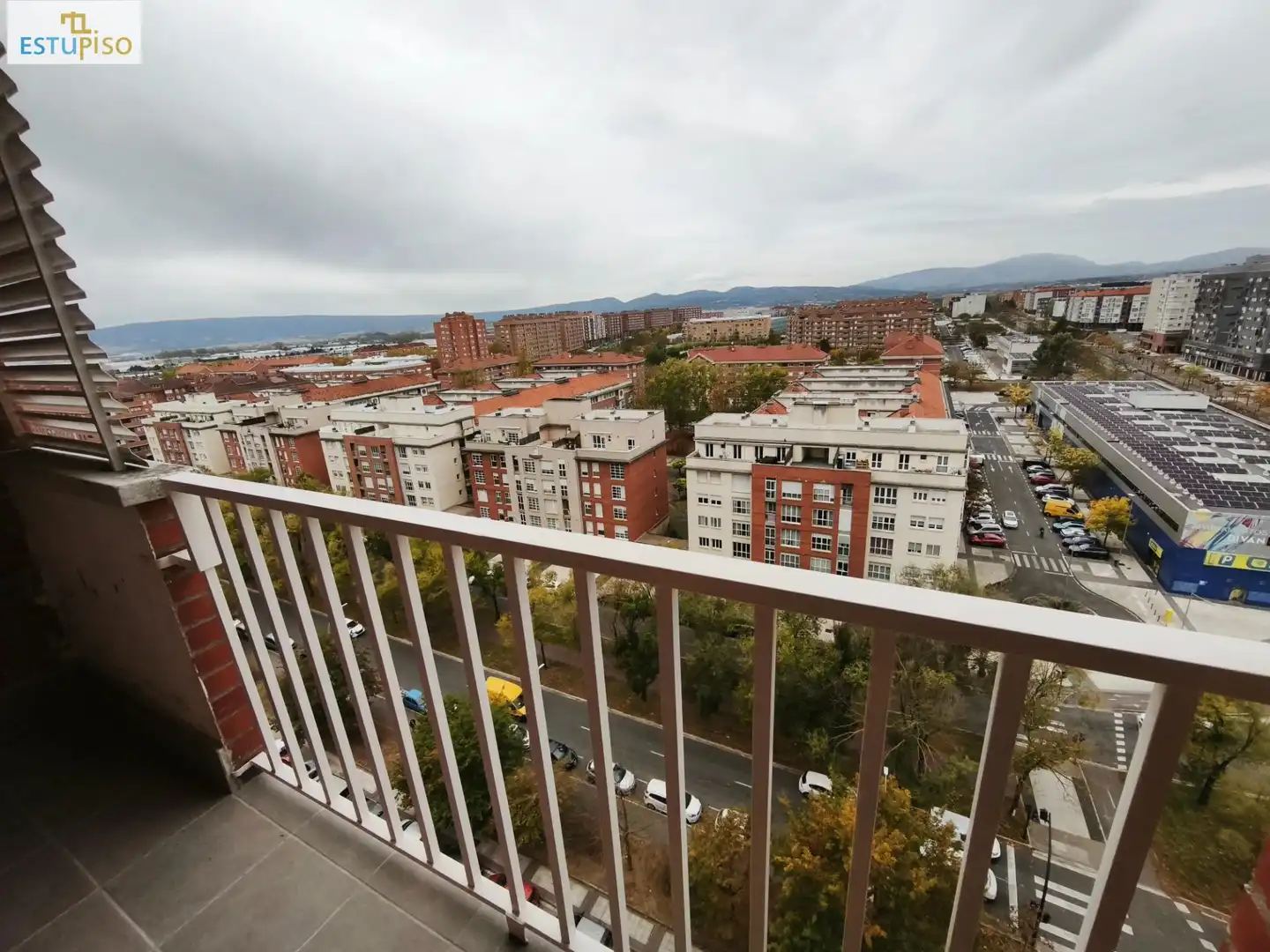 Dormitori de Pis en venda en Vitoria - Gasteiz amb Calefacció, Parquet i Terrassa