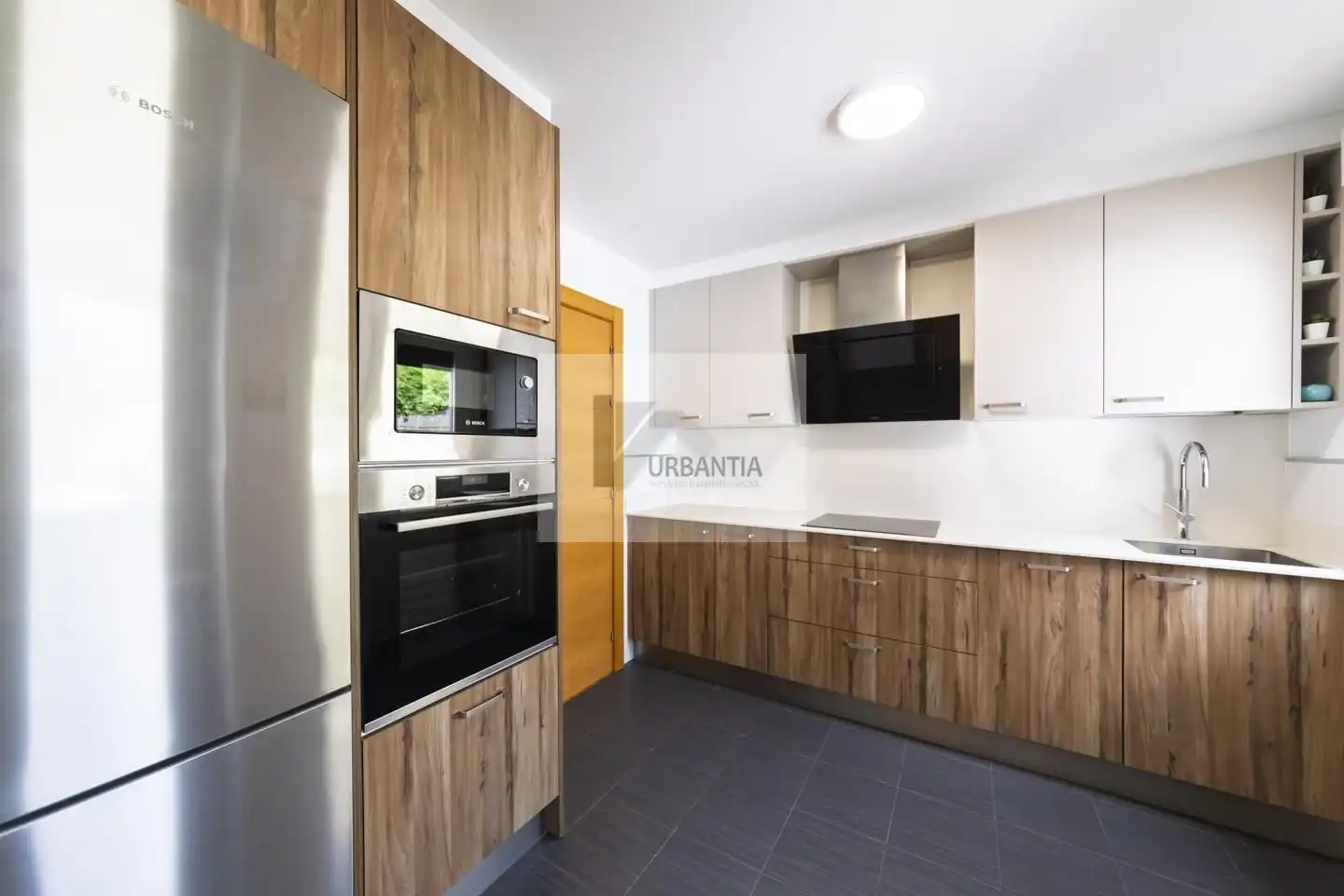 Kitchen of Flat for sale in Iza / Itza  with Heating, Parquet flooring and Storage room