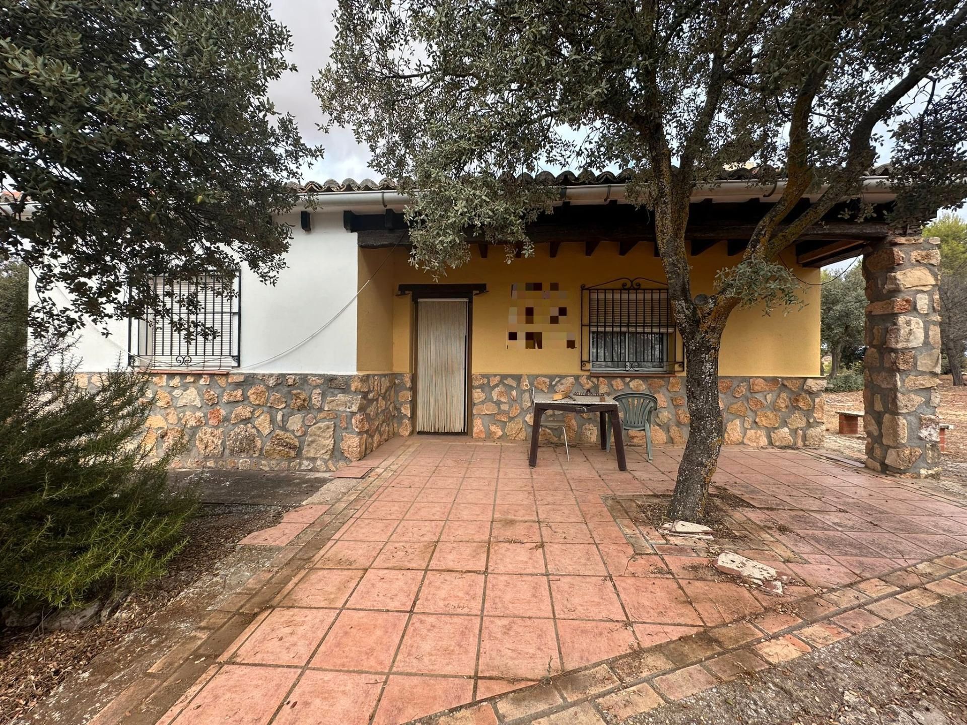 Exterior view of Country house for sale in Quintanar de la Orden  with Terrace and Storage room