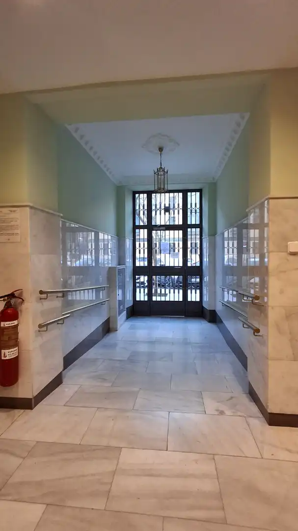 Piso en venta en Madrid con Horno, Lavadora y Alarma