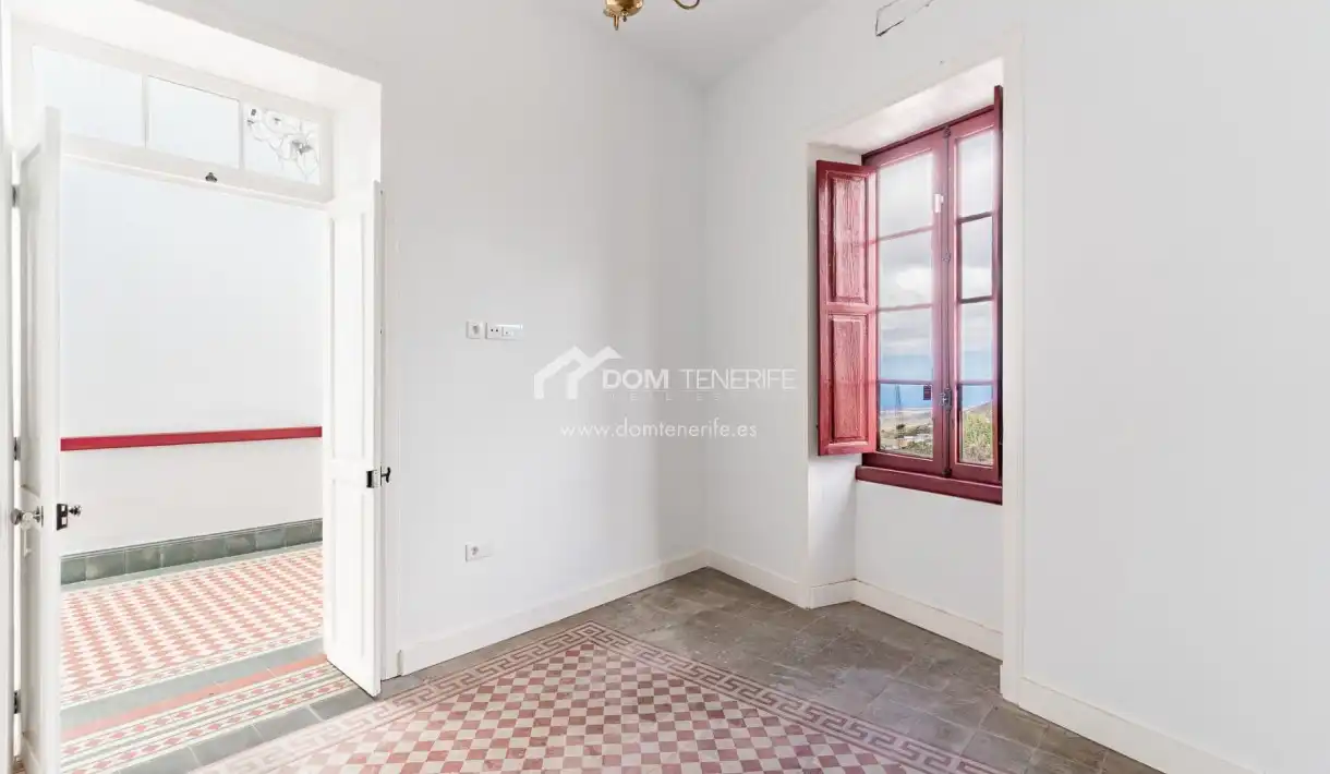 Casa o chalet en venta en San Miguel de Abona con Terraza, Trastero y Horno