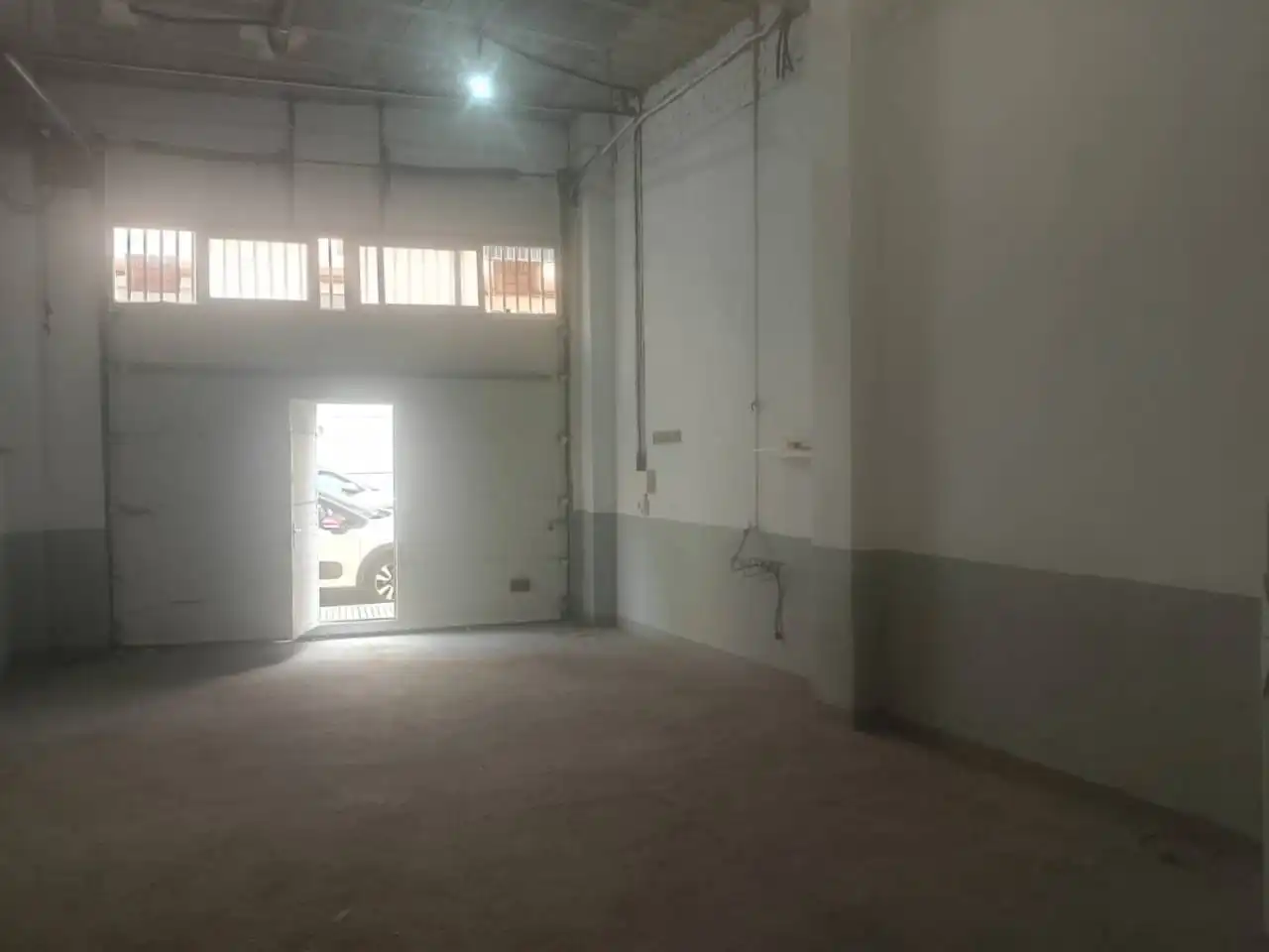 Business premises for sale in Calle Poeta Llorente, imagen 4