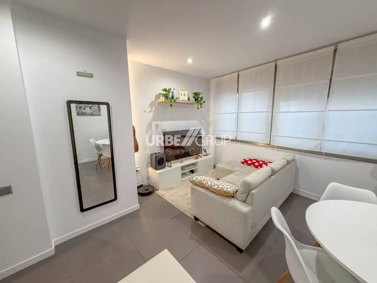 Living room of Flat for sale in Terrassa  with Air Conditioner, Heating and Private garden