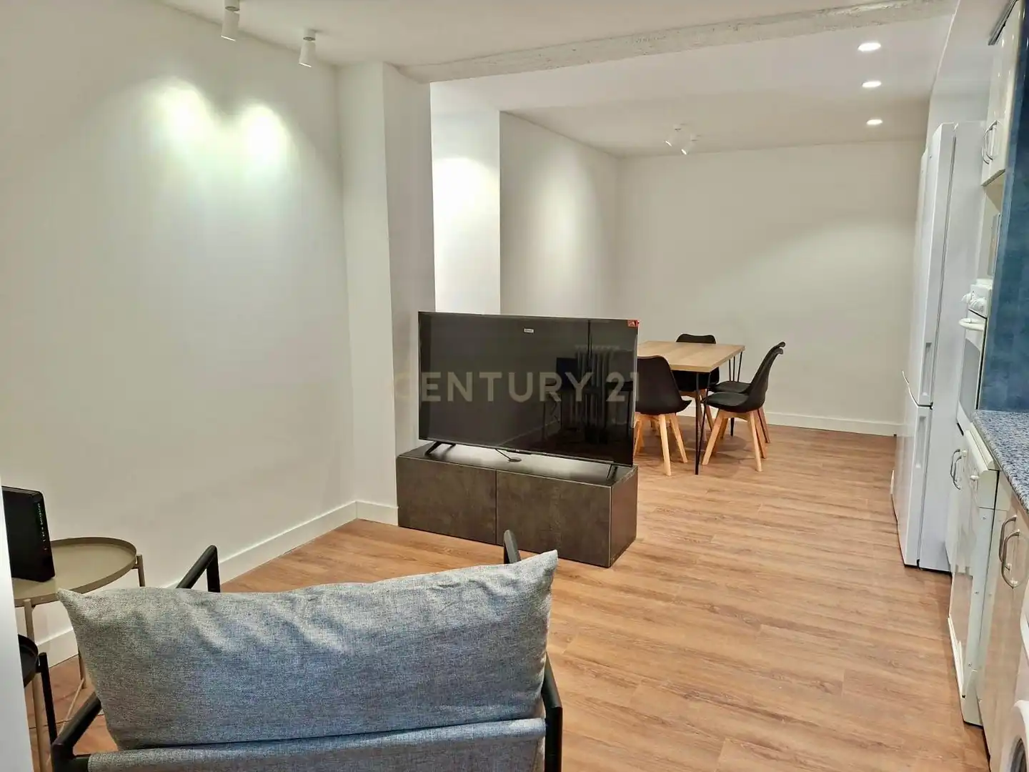 Sala d'estar de Apartament per a compartir en Madrid amb Aire condicionat, Forn i Rentadora