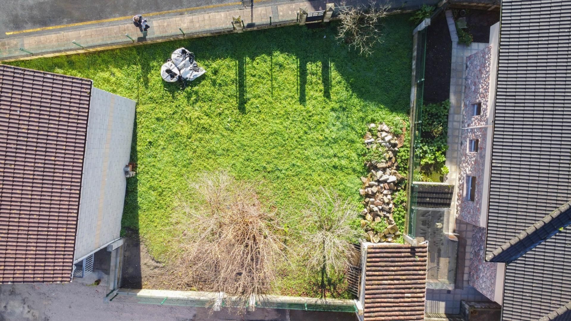Jardí de Residencial en venda en Morcín