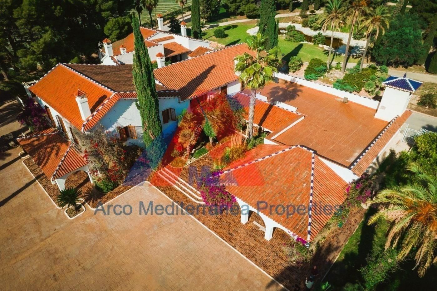 Exterior view of Country house for sale in Novelda  with Air Conditioner, Heating and Private garden