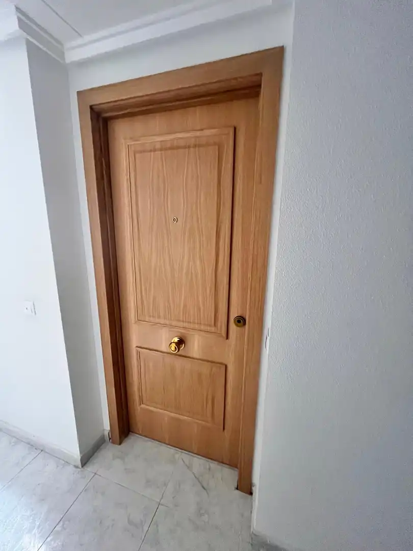 Schlafzimmer von Wohnung zum Verkauf in Torrevieja mit Klimaanlage, Terrasse und Schwimmbad