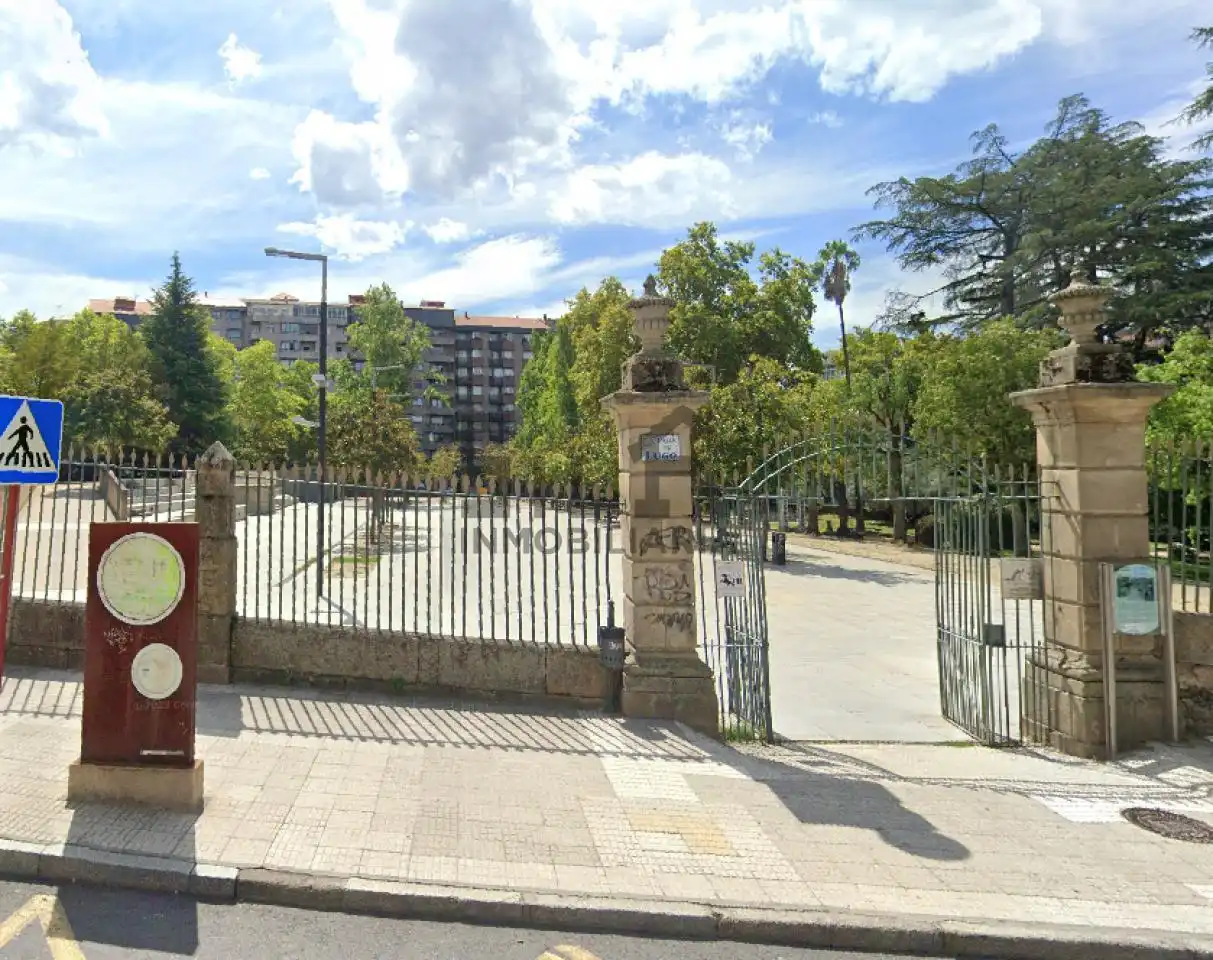 Gewerbefläche zur Übernahme in Casco Viejo