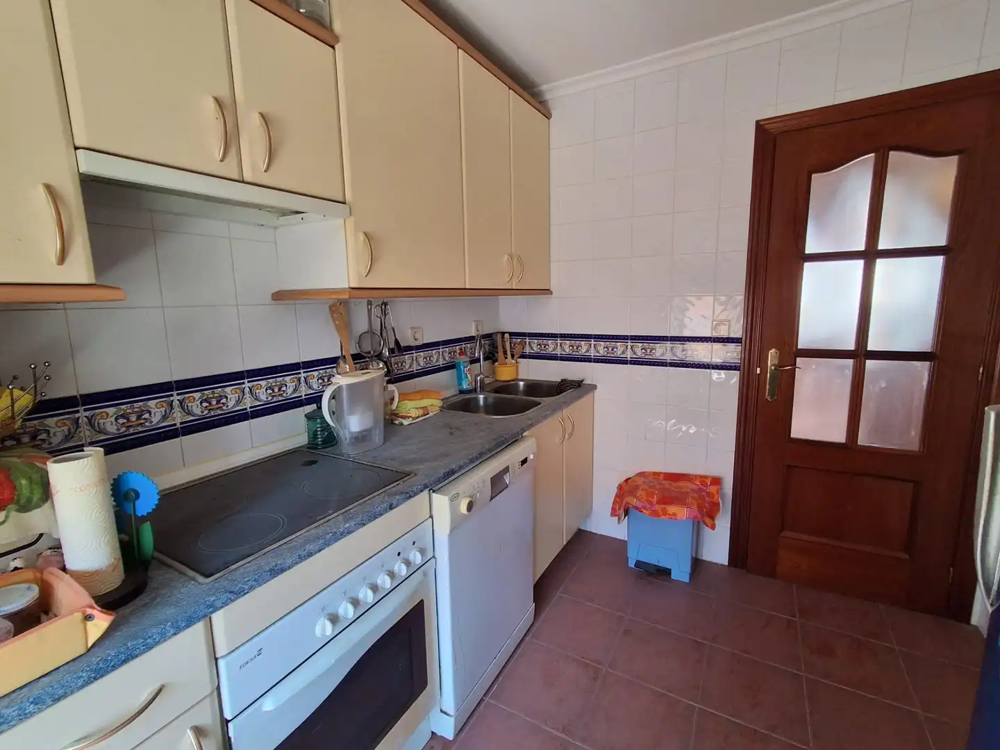 Cocina de Piso en venta en Tudela de Duero con Calefacción, Trastero y Balcón