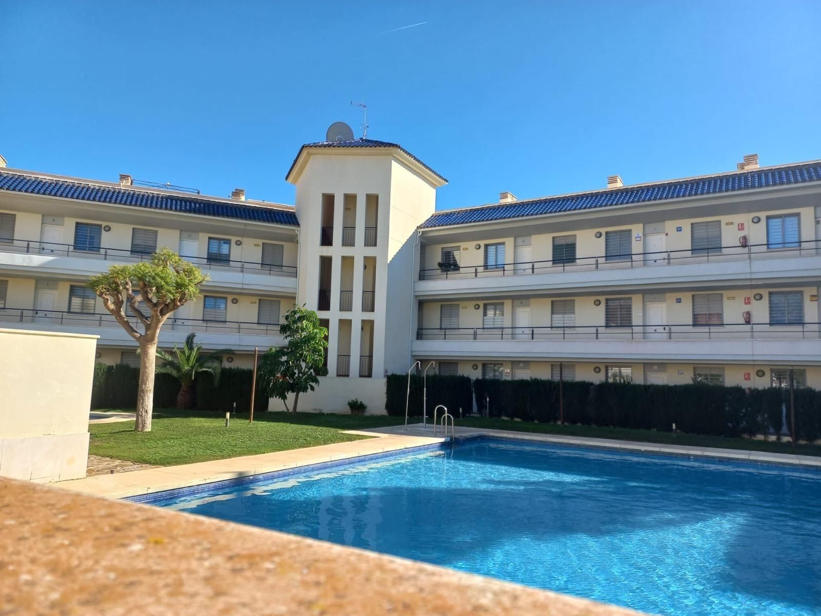 Exterior view of Apartment for sale in Fuengirola  with Air Conditioner, Private garden and Terrace