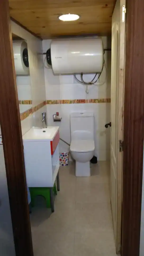 Baño de Finca rústica en venta en Cañete