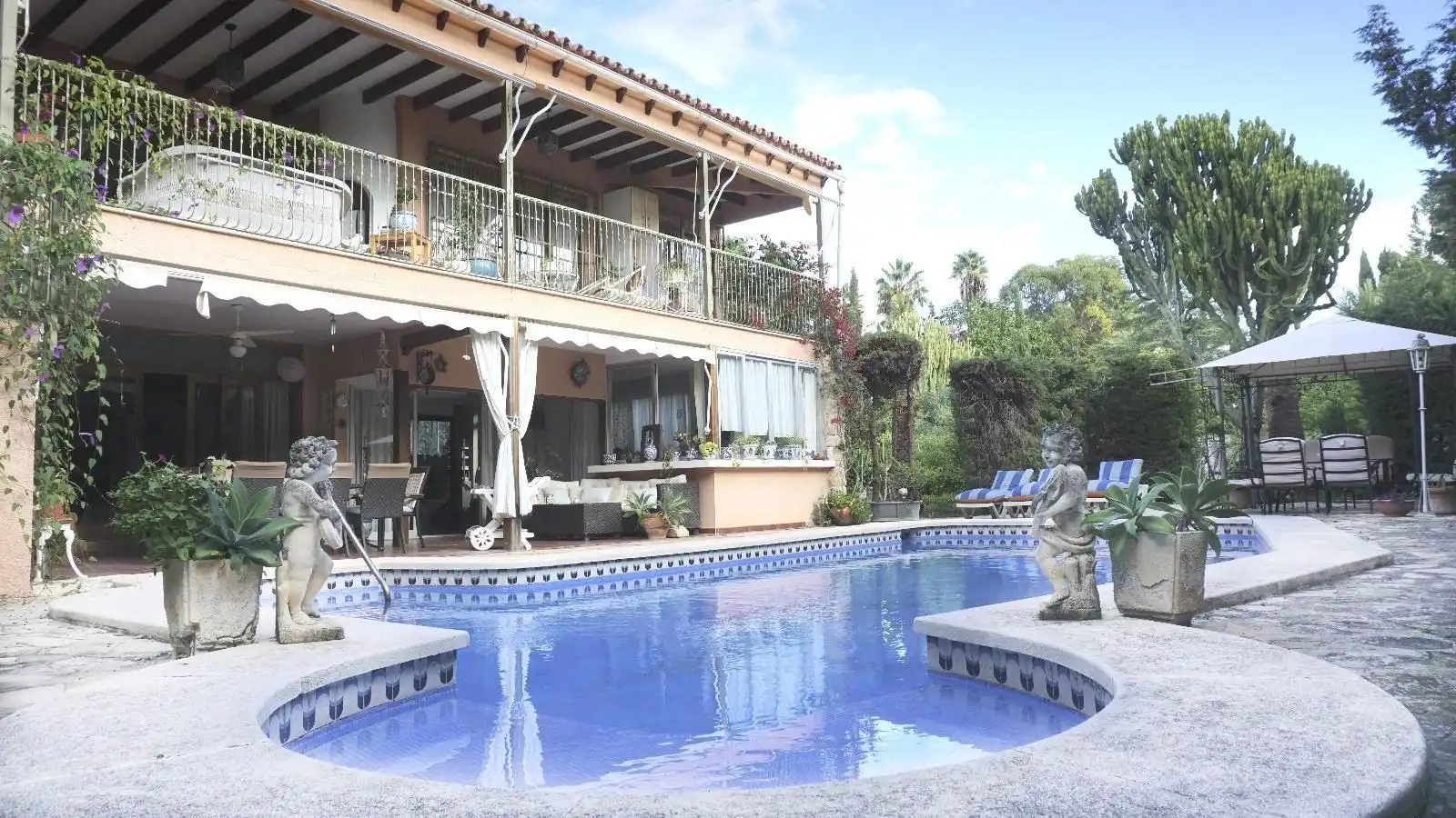 Casa amb piscina en venda a La Nucia Pueblo, imagen 3