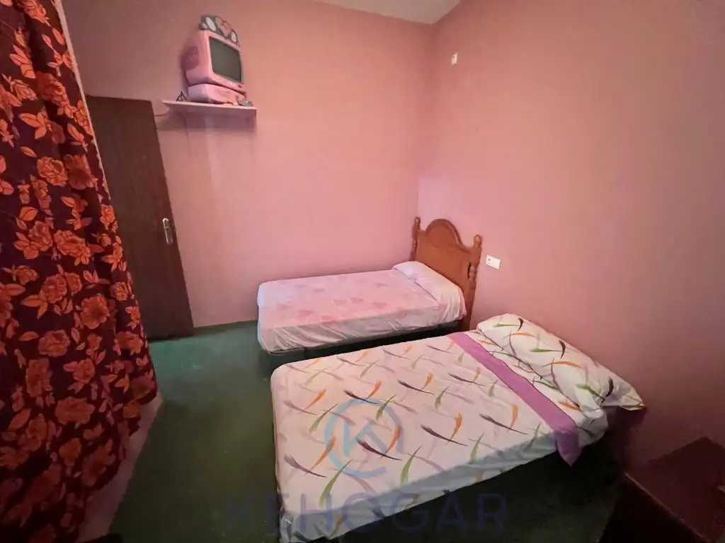 Schlafzimmer von Residential zum Verkauf in Los Palacios y Villafranca