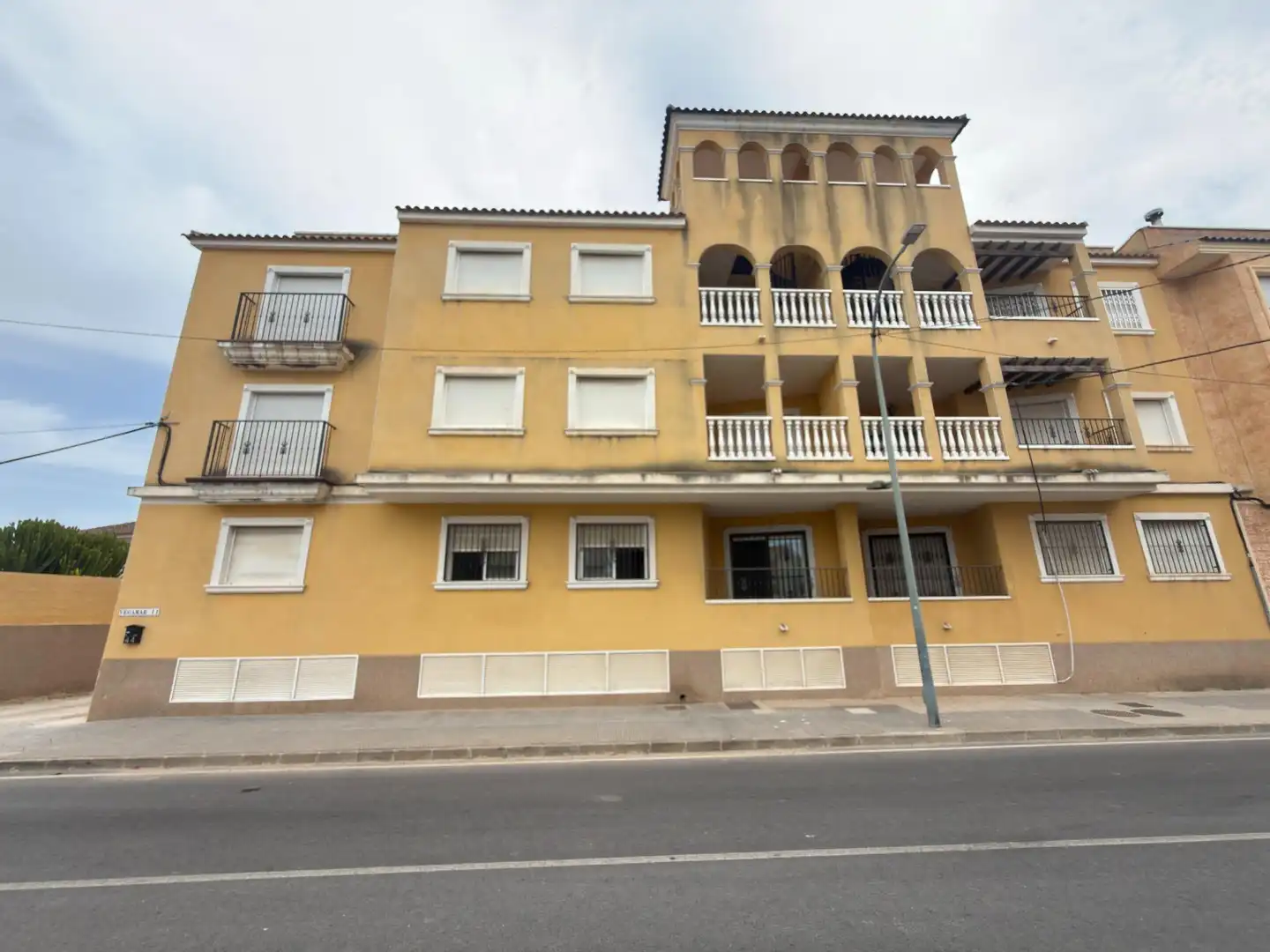 Vista exterior de Àtic en venda en Rafal amb Terrassa i Piscina comunitària