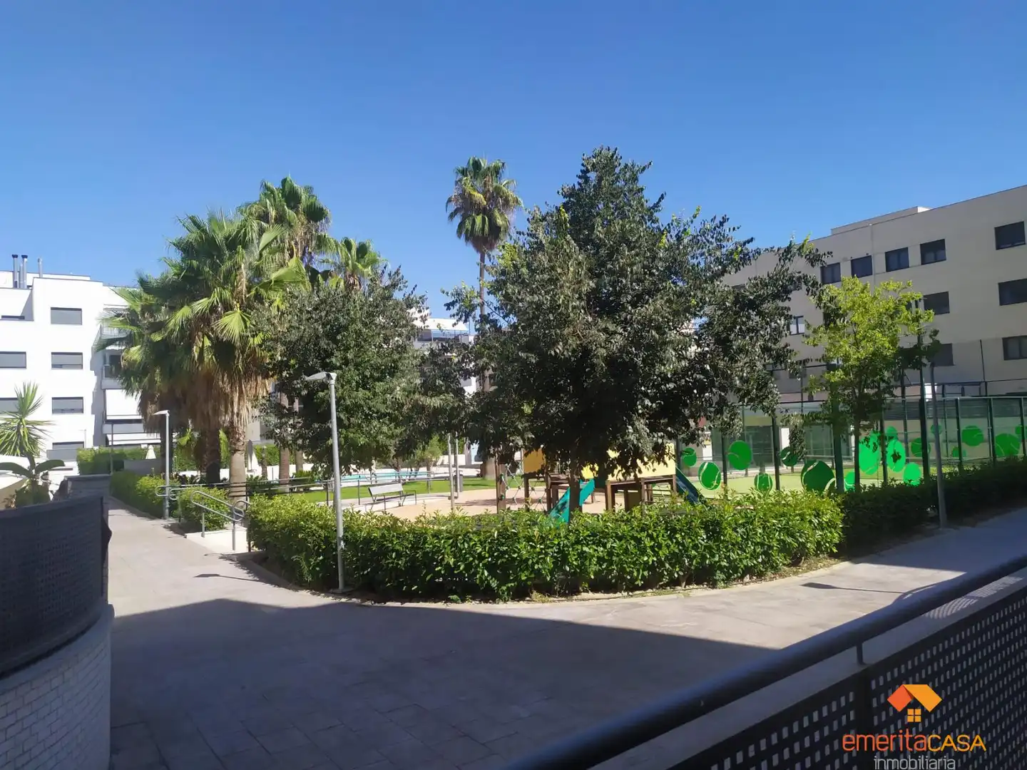 Vista exterior de Piso en venta en Cáceres con Aire acondicionado, Calefacción y Terraza