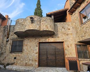 Vista exterior de Finca rústica en venda en Revillarruz amb Terrassa