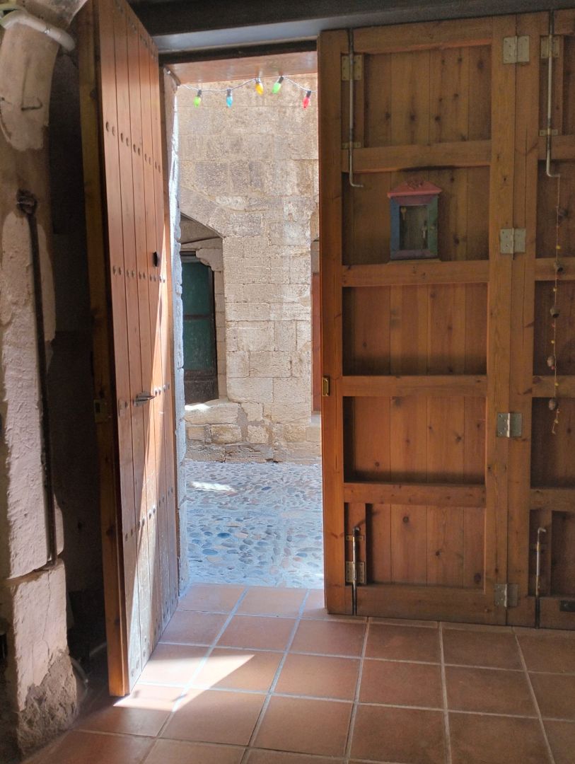 Casa adosada en venda en Besalú amb Terrassa i Balcó