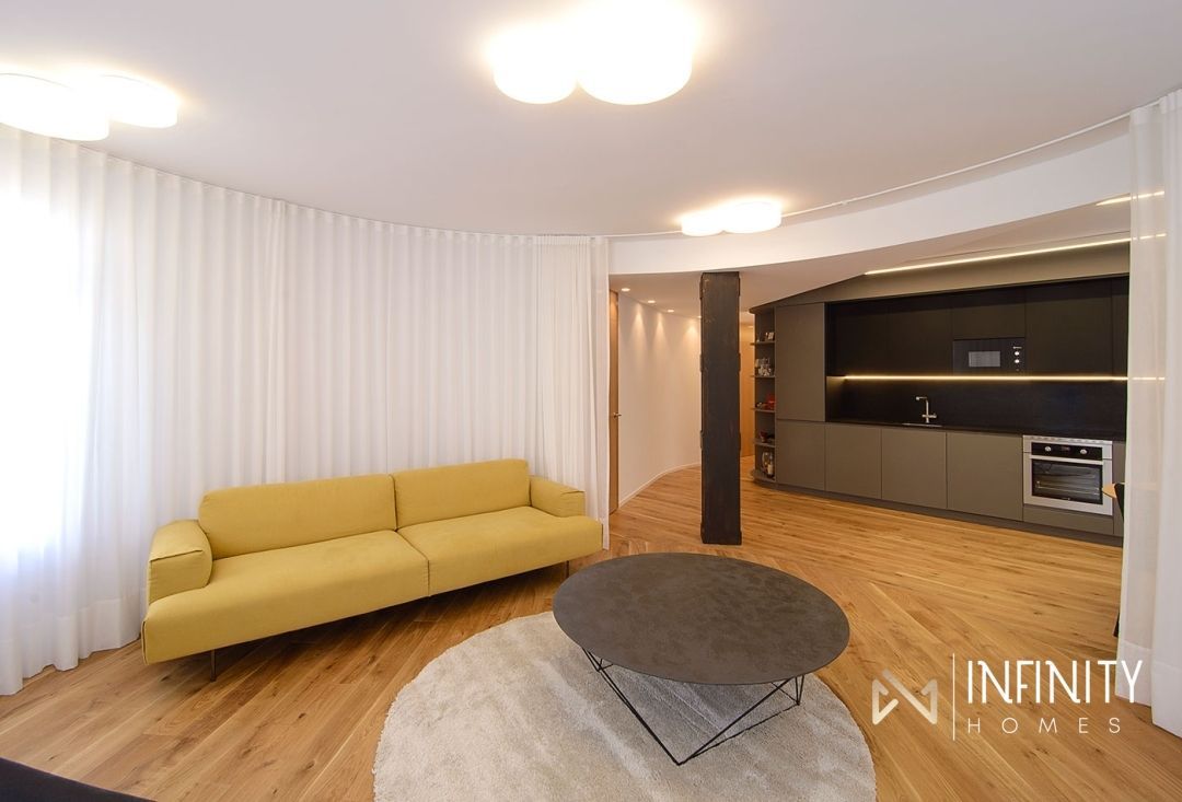 Living room of Flat for sale in Bilbao   with Heating, Terrace and Oven