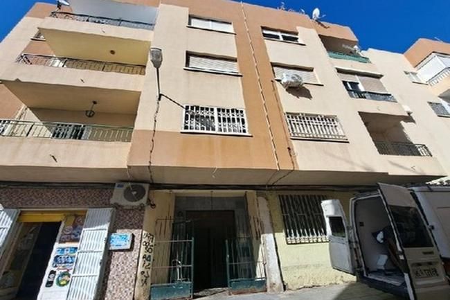 Vista exterior de Pis en venda en  Almería Capital