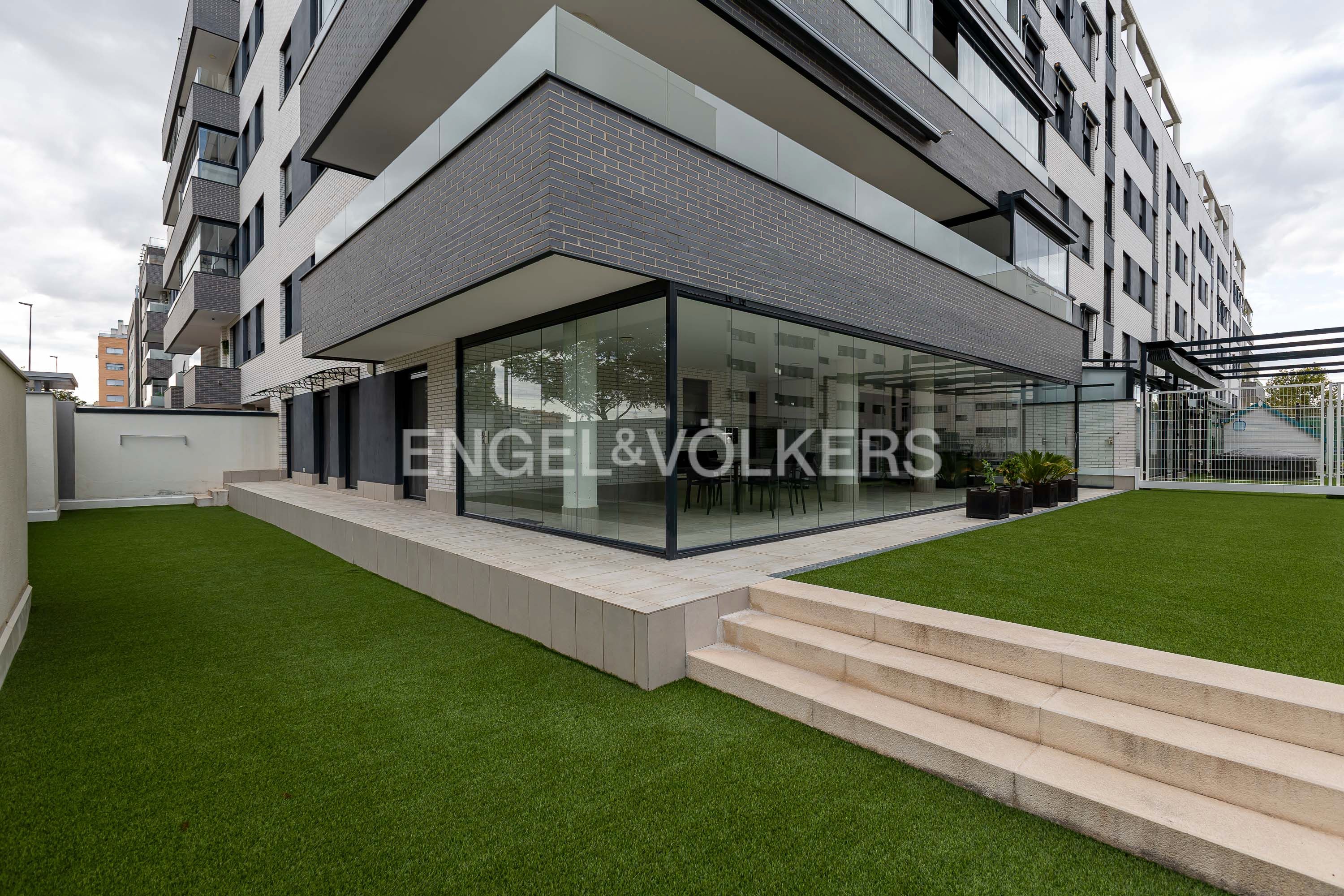 Exterior view of Apartment to rent in Rivas-Vaciamadrid  with Air Conditioner, Heating and Private garden
