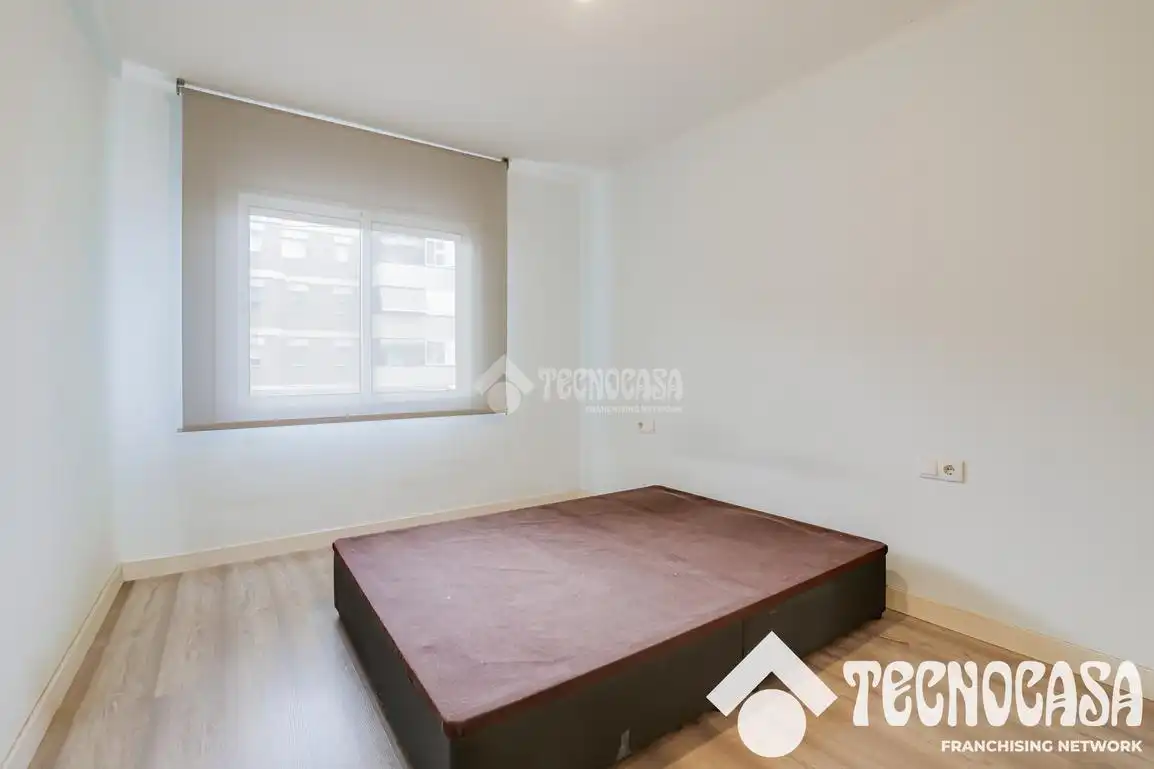 Bedroom of Flat for sale in Mataró