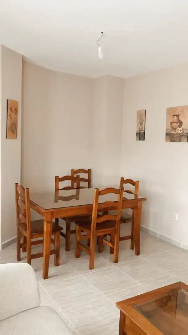 Esszimmer von Wohnung zur Miete in Navalmoral de la Mata mit Klimaanlage, Abstellraum und Möbliert