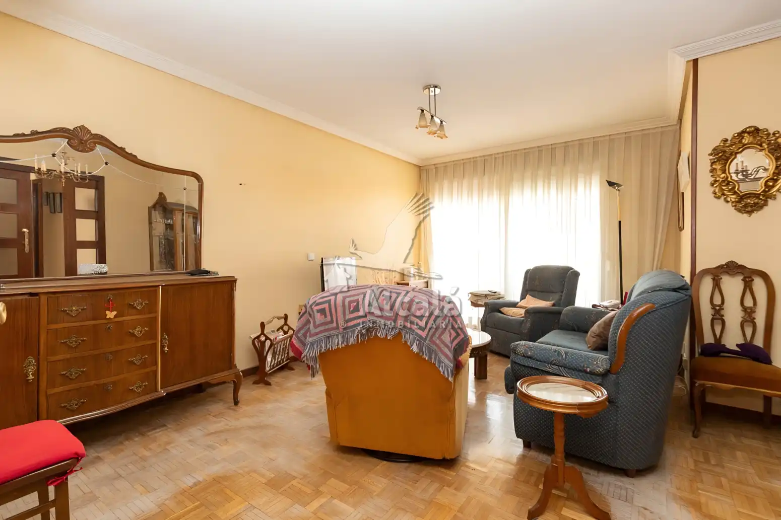 Sala de estar de Piso en venta en Alcalá de Henares con Calefacción, Jardín privado y Parquet