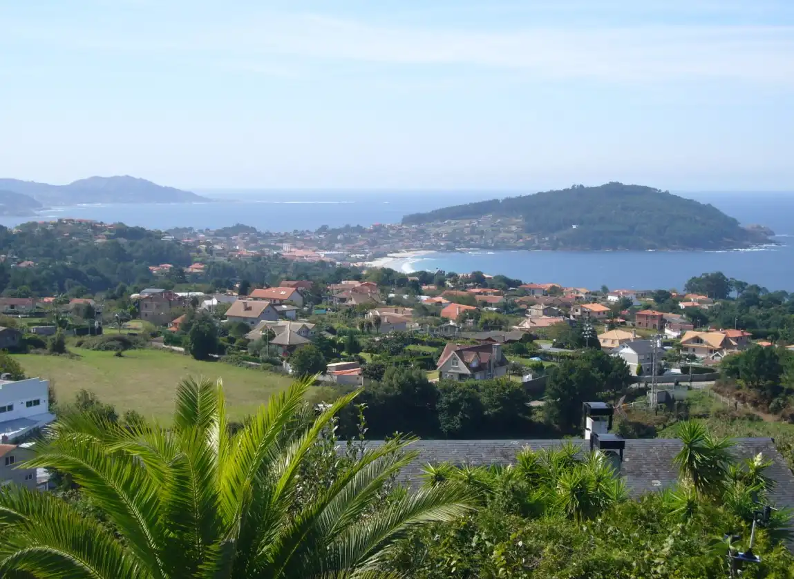 Vista exterior de Casa adosada en venta en Nigrán con Terraza y Balcón