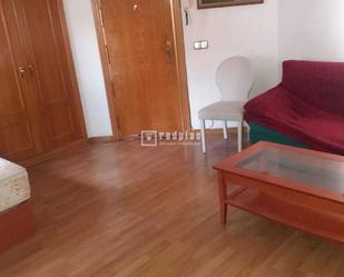 Sala d'estar de Estudi en venda en  Madrid Capital amb Aire condicionat
