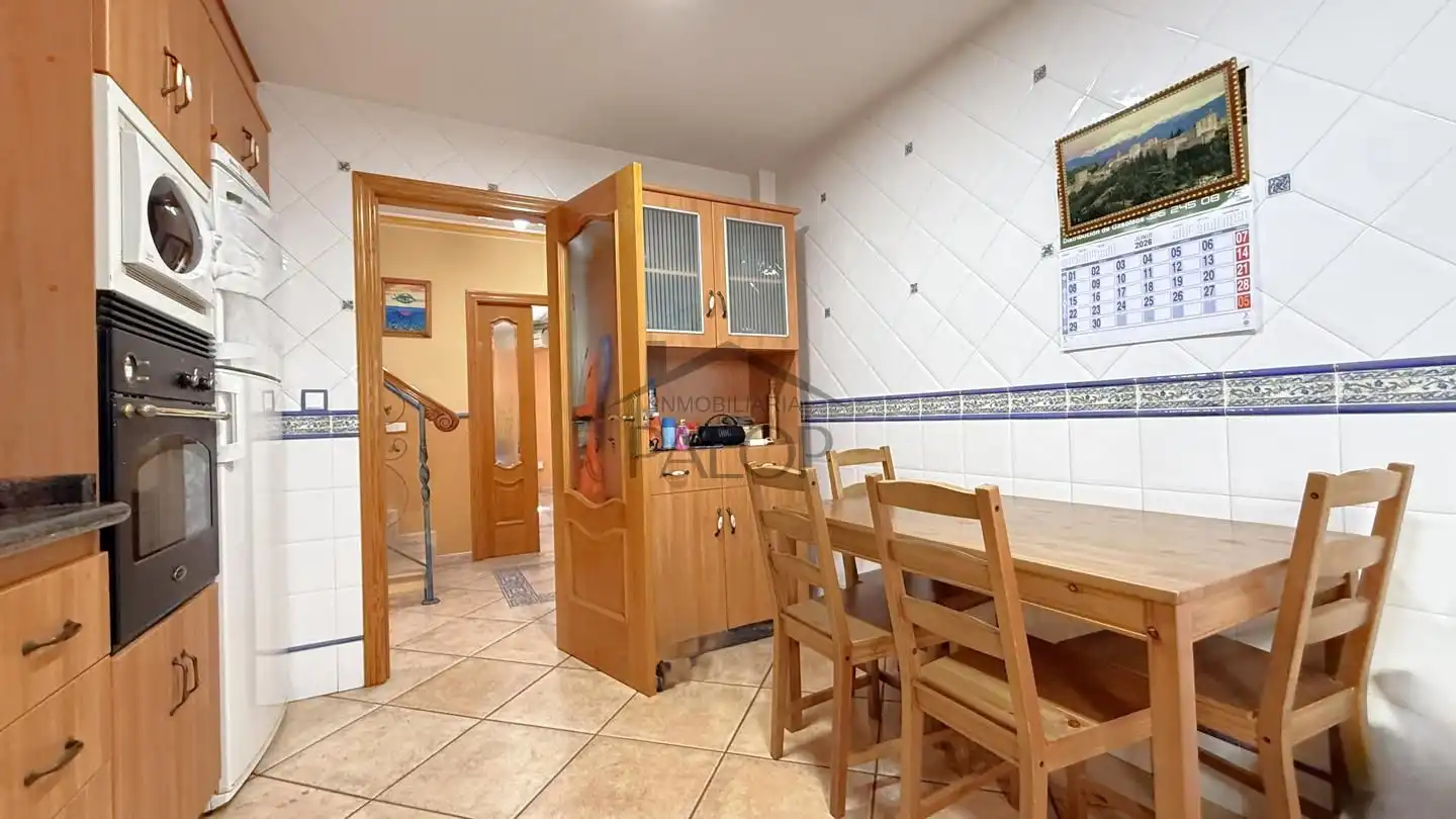 Cuina de Casa o xalet en venda en Senyera amb Jardí privat