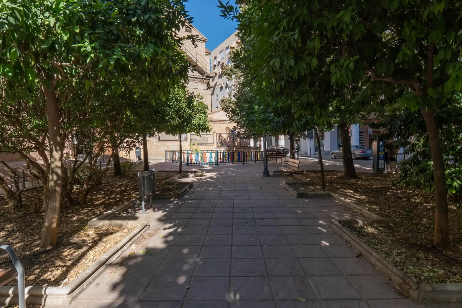 Außenansicht von Wohnung zur Miete in Granada mit Klimaanlage, Heizung und Möbliert