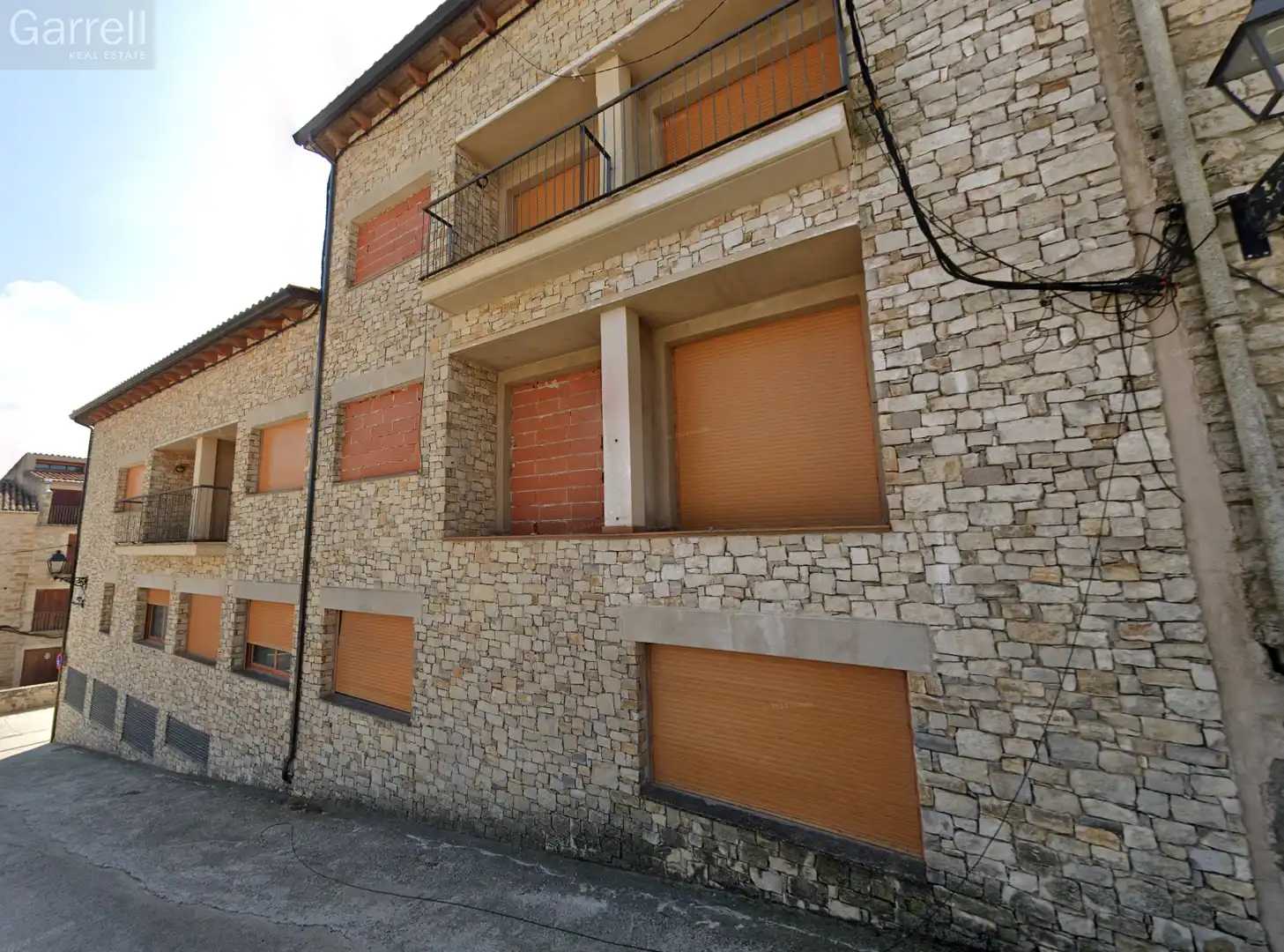Vista exterior de Edificio en venta en Conesa