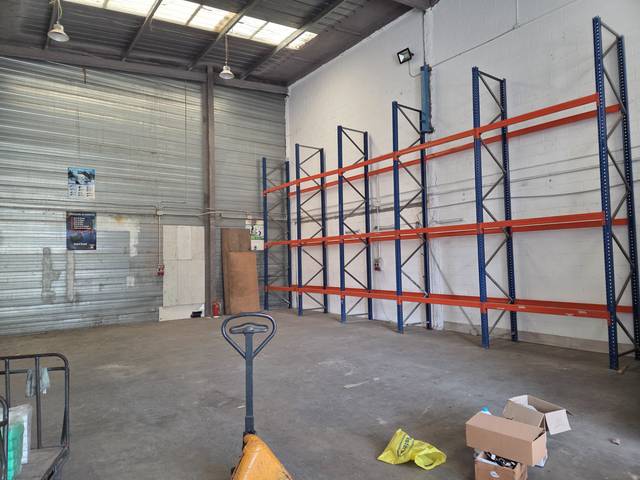 Nave industrial en Alquiler en Carrer del Segre, 1 en Valldoreix