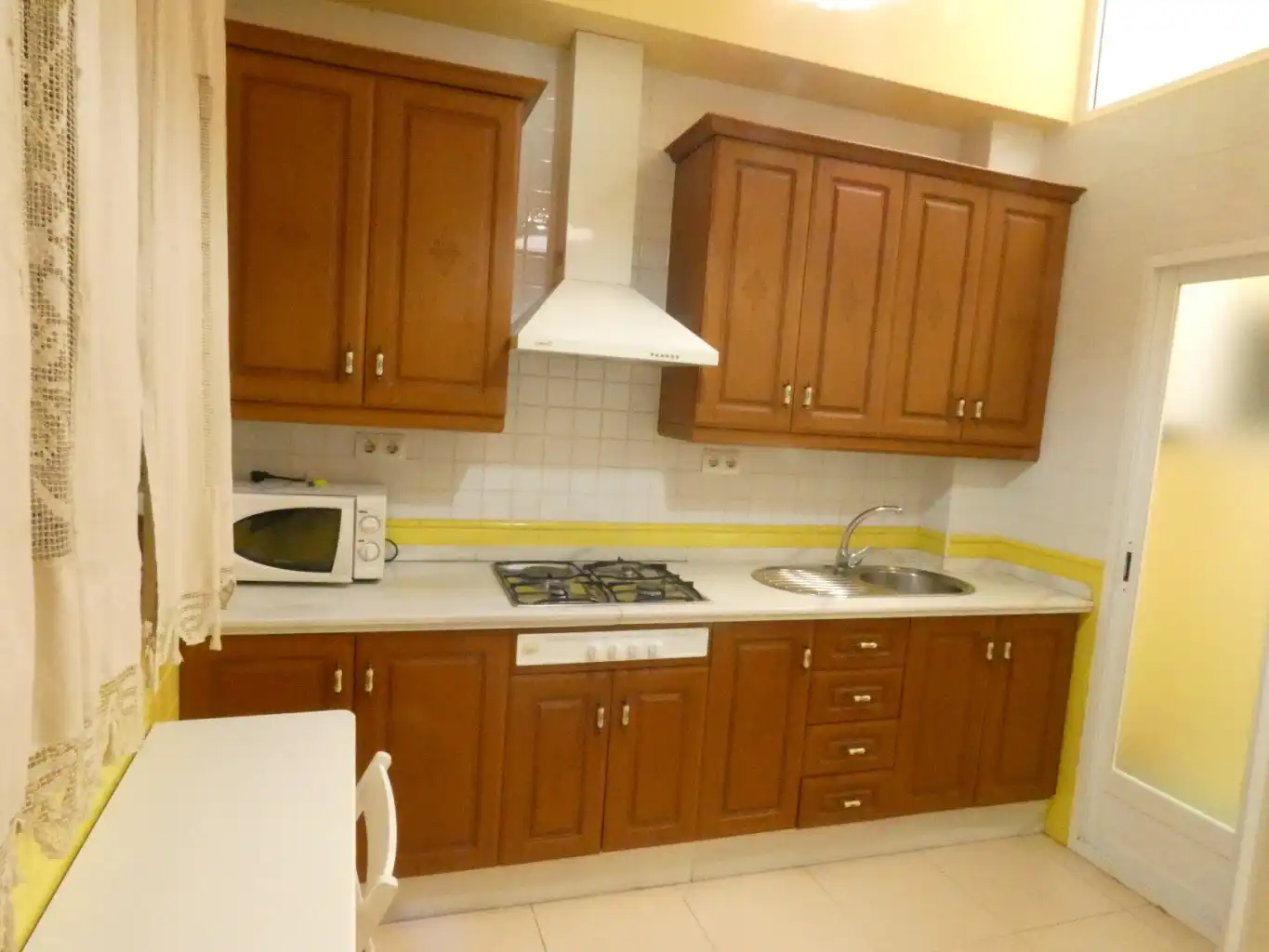 Flat with terrace to rent in Calle Estalajes 116, imagen 2