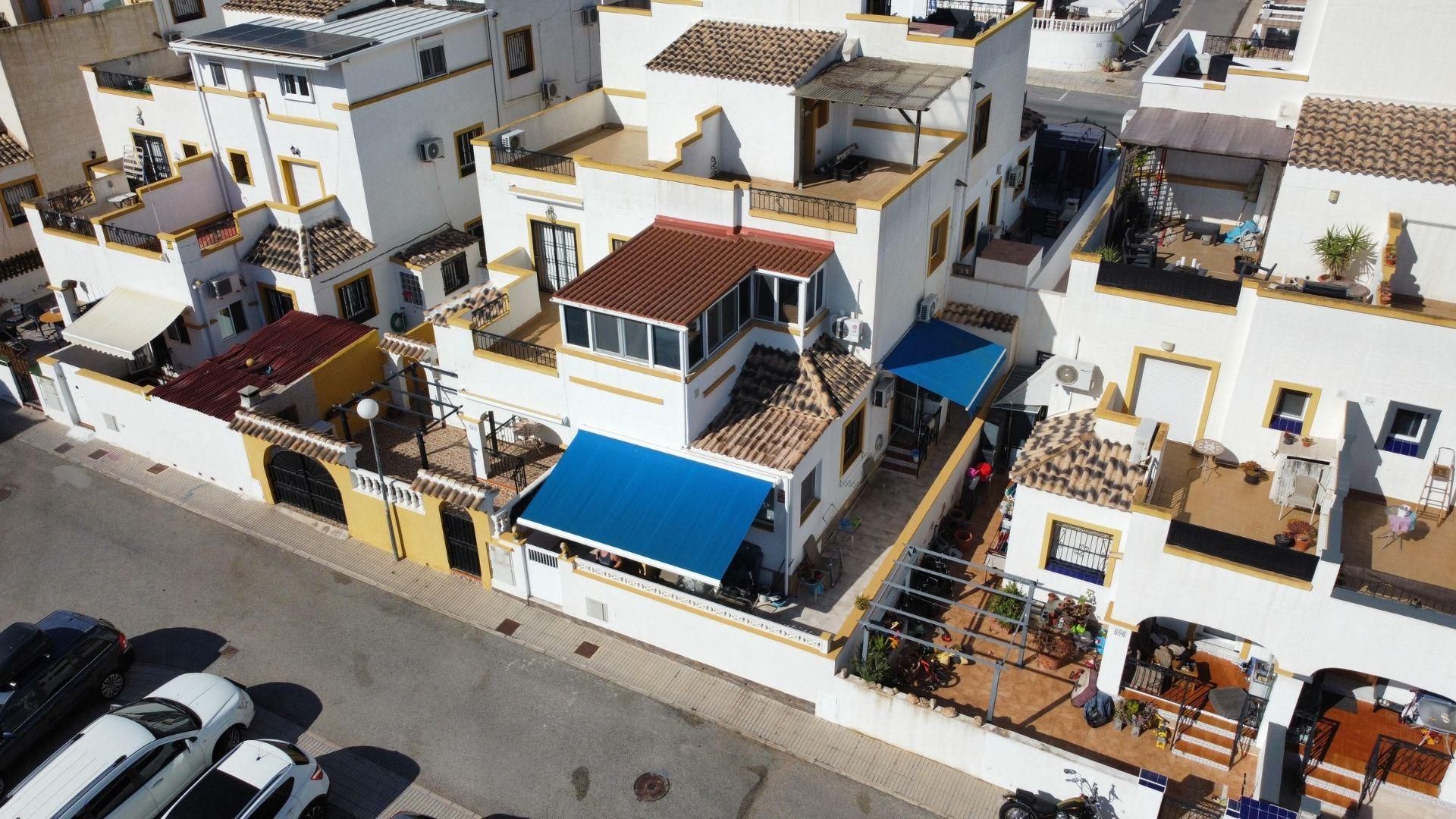 Exterior view of Single-family semi-detached for sale in Orihuela  with Air Conditioner, Heating and Terrace