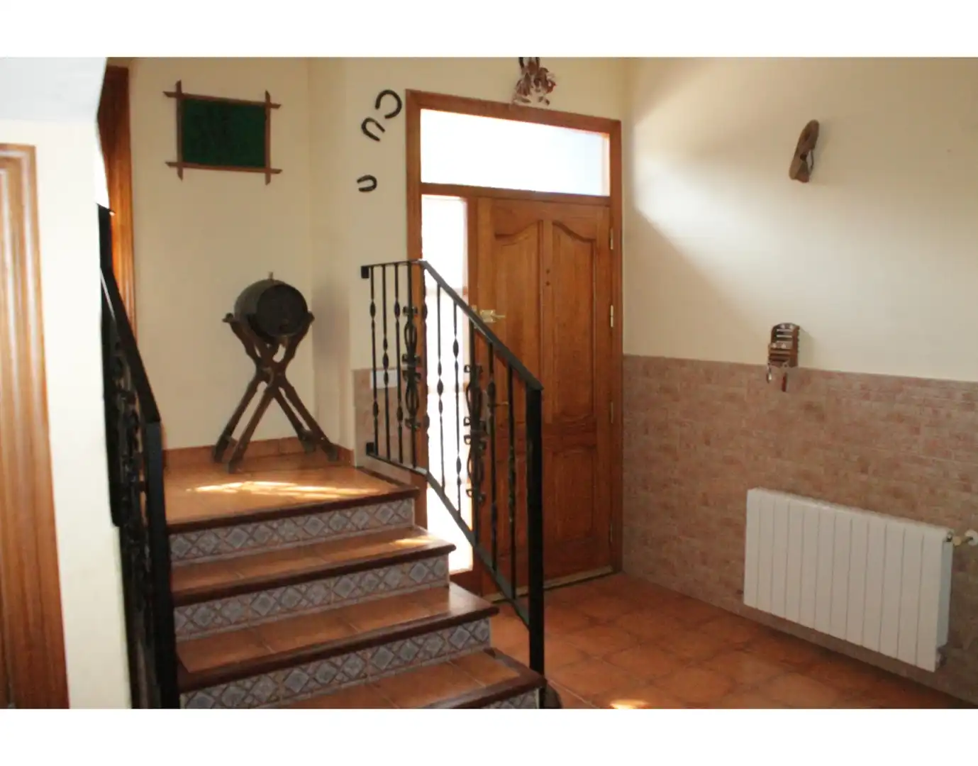 Casa adosada en venta en El Pinós / Pinoso