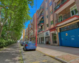 Vista exterior de Pis en venda en Valladolid Capital amb Calefacció i Balcó