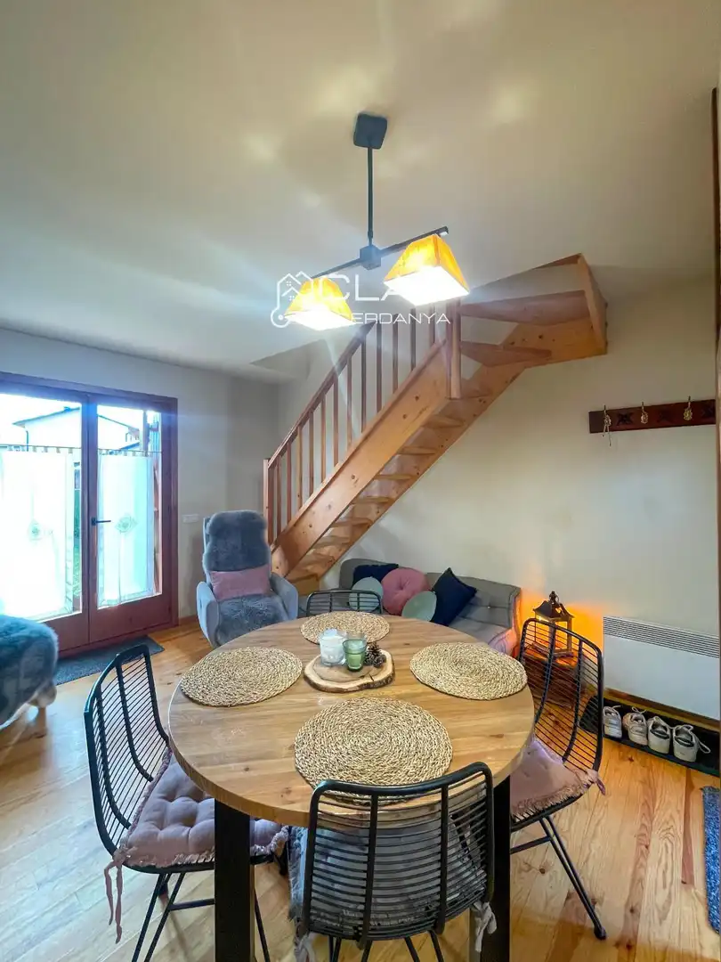Sala de estar de Casa adosada de alquiler en Ur con Calefacción, Jardín privado y Parquet
