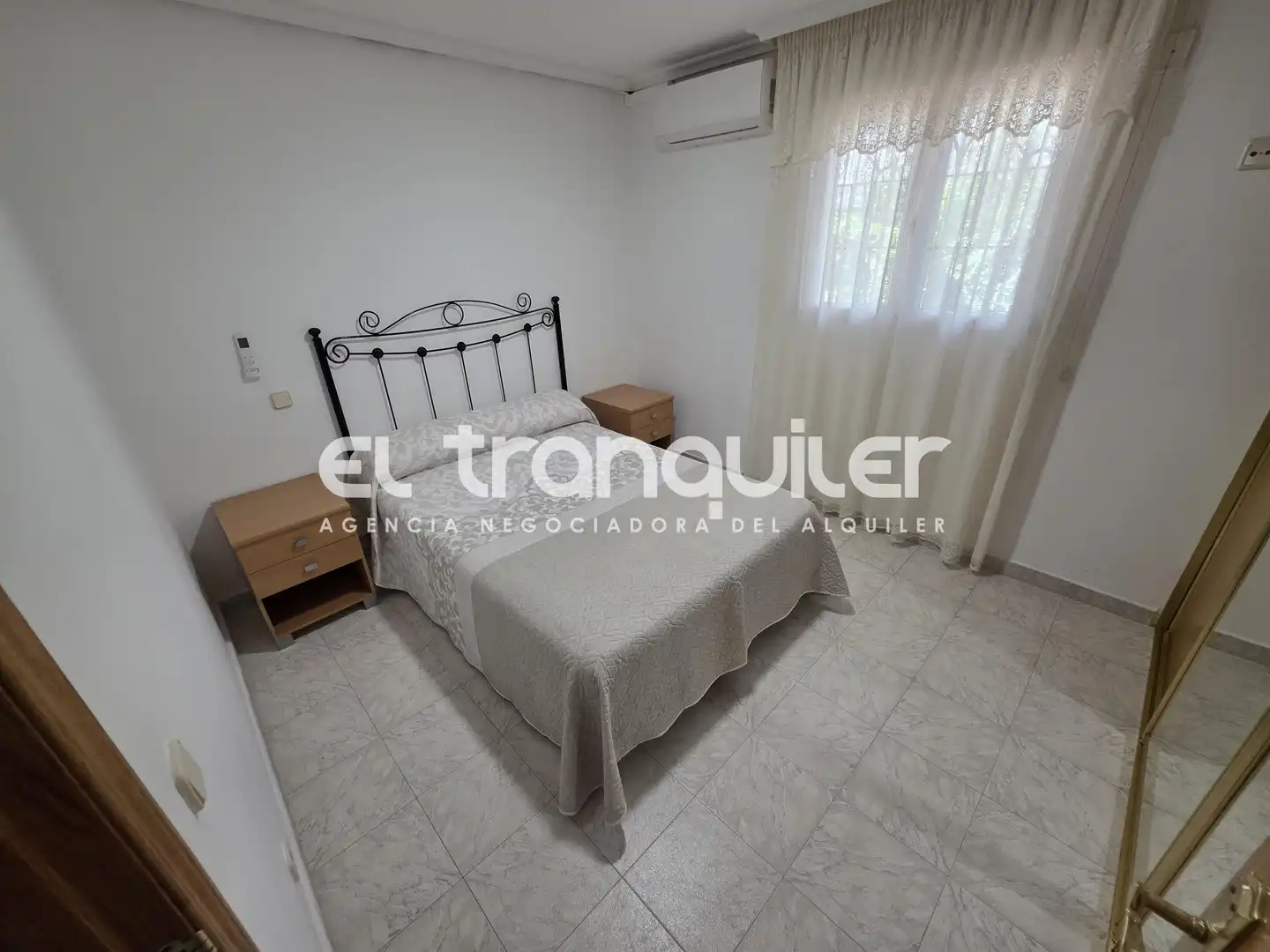 Flat for rent in Calle Escalona, Aluche