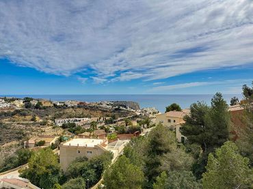 Chalet con piscina en venta en Cumbre del Sol