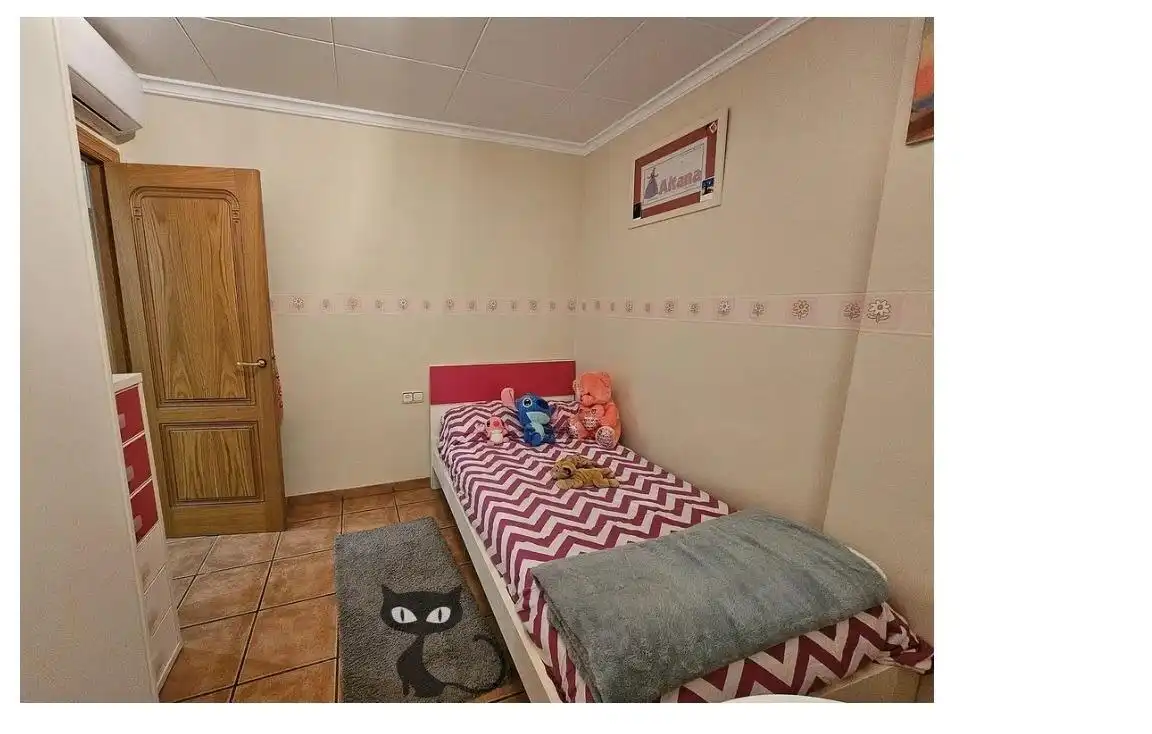 Dormitori de Casa o xalet en venda en Albal amb Terrassa i Balcó