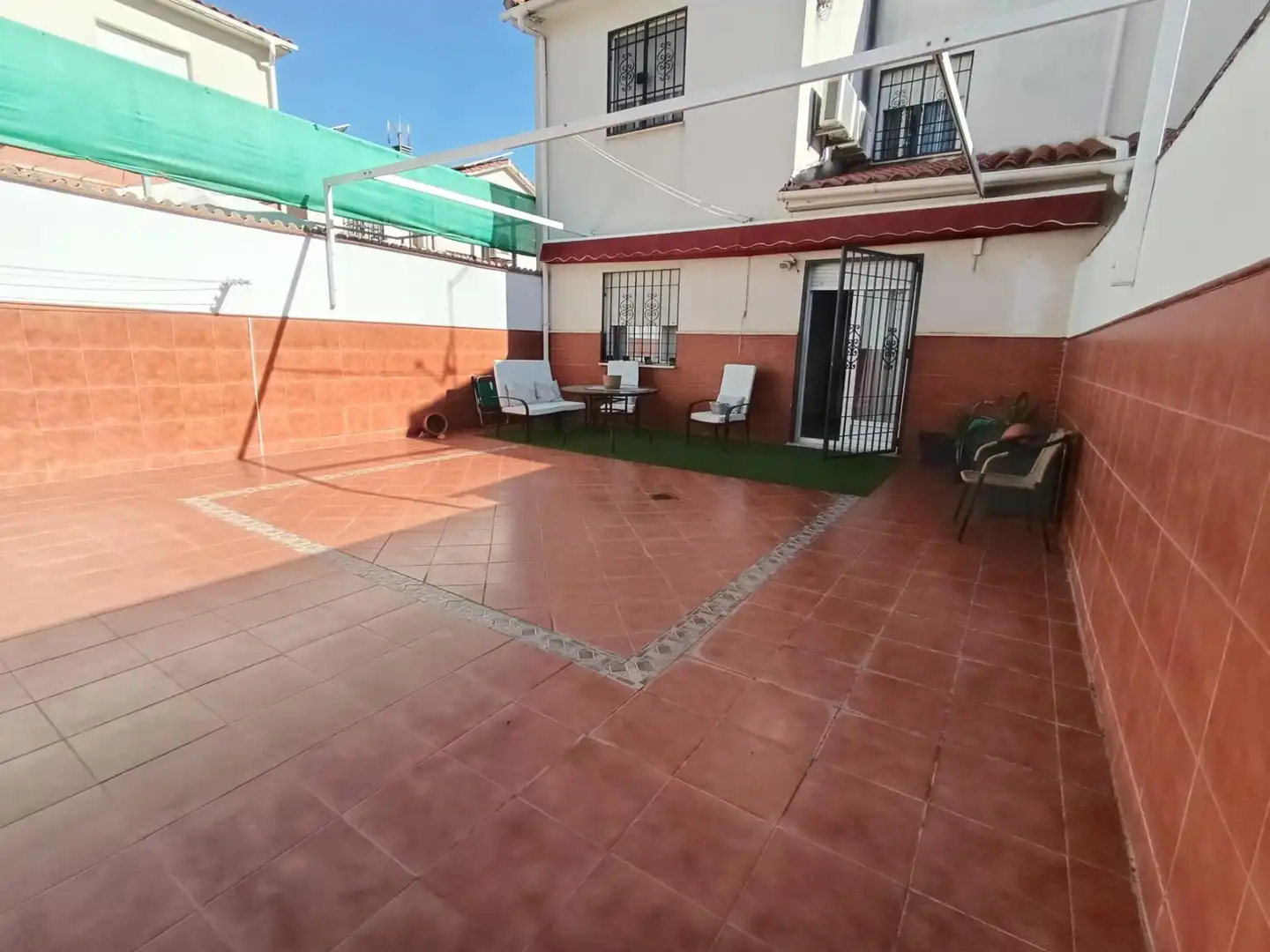 Terrassa de Casa adosada en venda en Córdoba amb Aire condicionat, Traster i Moblat