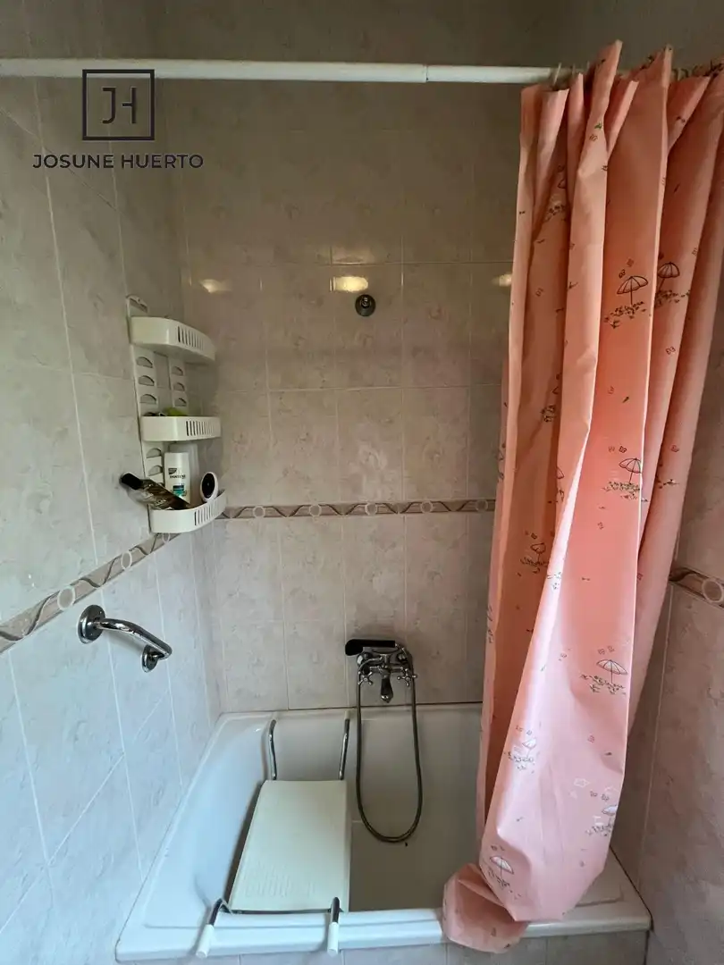 Baño de Finca rústica en venta en Quintana de la Serena con Calefacción y Jardín privado