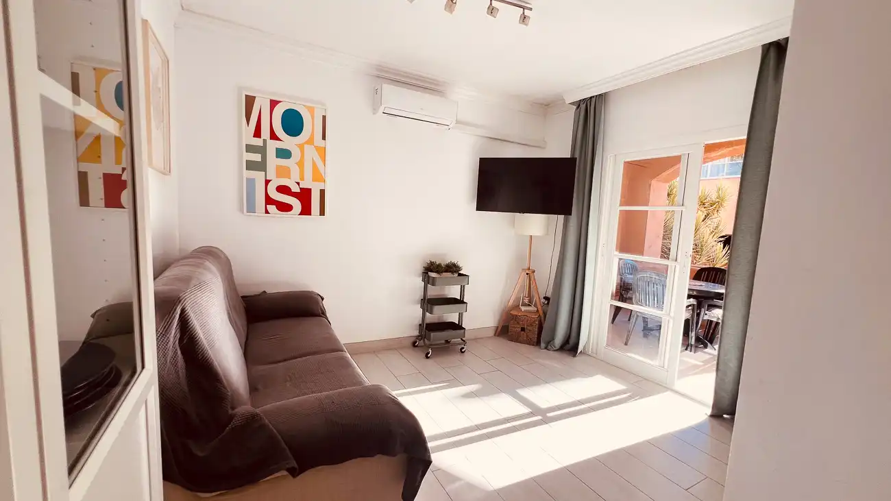 Apartamento con terraza en venta en Calle Topacio 8