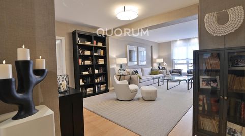 Foto 2 de Piso en venta en Alameda de Urquijo, Zabalburu, Bilbao