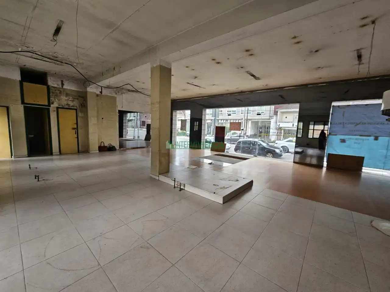Local comercial en venda a Ponteareas