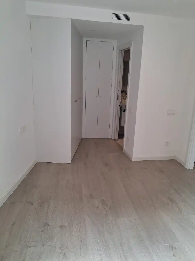 Maisonette zur Miete in Terrassa mit Klimaanlage, Heizung und Terrasse